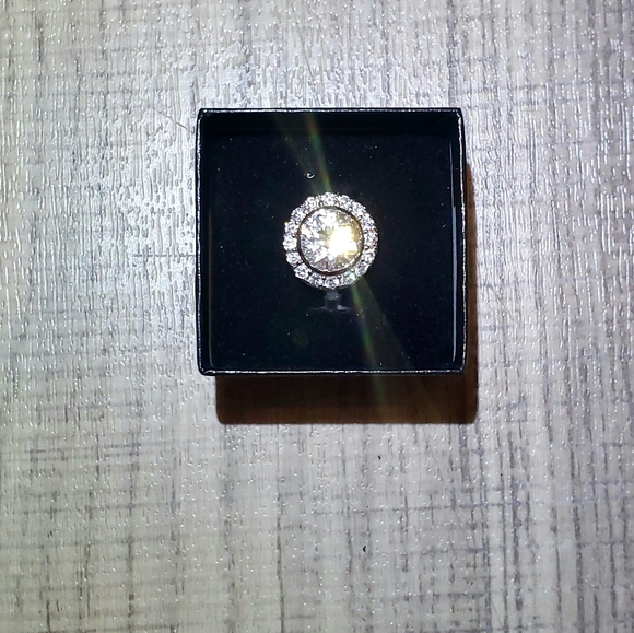 Round crystal paved ring - Picture 6 of 13